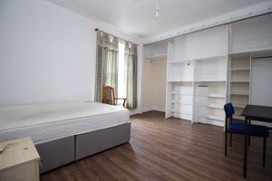 Photo 26- click for photo gallery